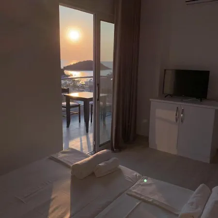 La Luna Resort Ksamil クサミル